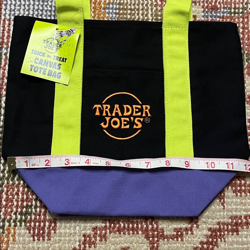 NWT Limited Edition Trader Joe’s Trick or Treat B… - image 4